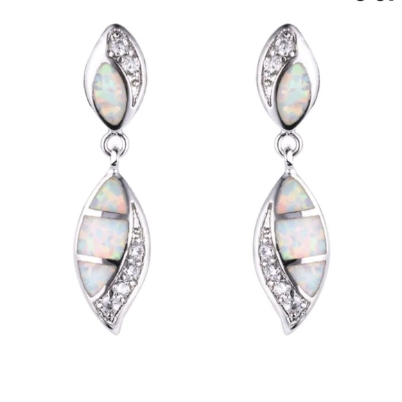 NEW Silver Synthetic White leaf shape Opal stud dangle earrings Small - Picture 2 of 7